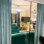 Caloroczny Apartament Perlowa Przystan
